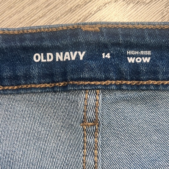 Old Navy WOW shorts - Picture 2 of 3